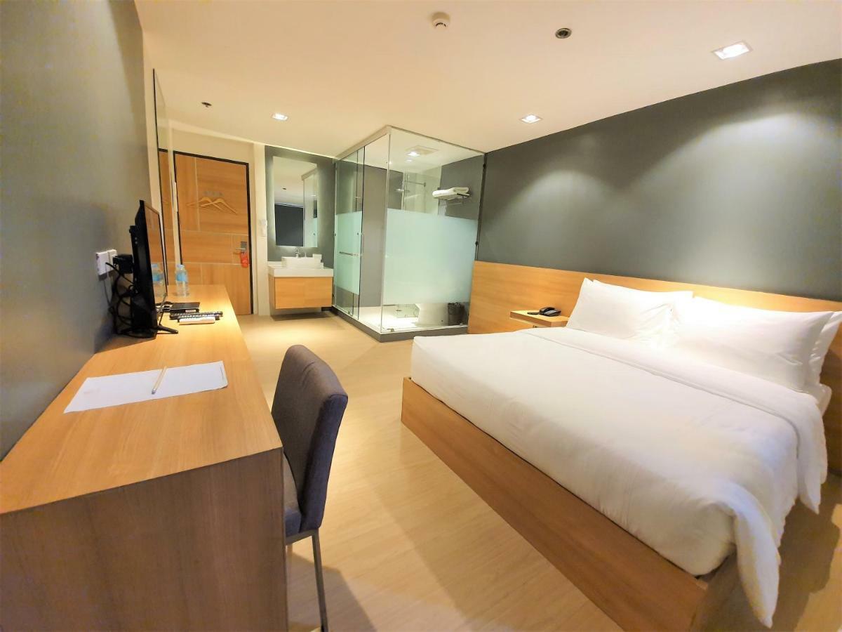 באקולוד The Upperroom @ Real Suites מראה חיצוני תמונה