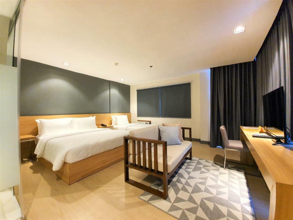 באקולוד The Upperroom @ Real Suites מראה חיצוני תמונה