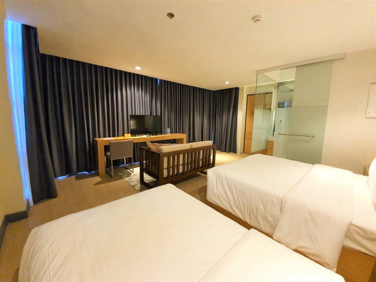 באקולוד The Upperroom @ Real Suites מראה חיצוני תמונה