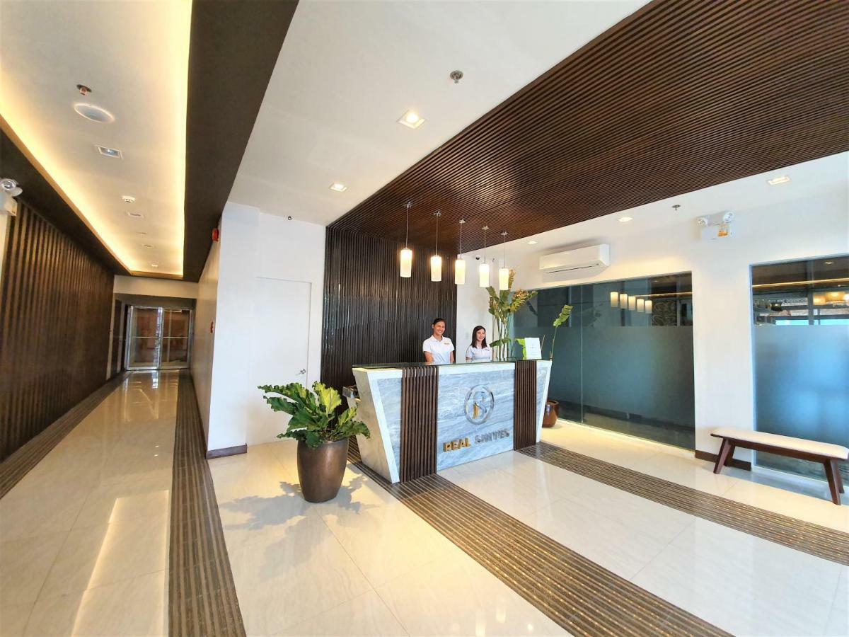 באקולוד The Upperroom @ Real Suites מראה חיצוני תמונה